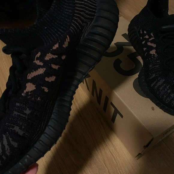 Black and Brown Knit Sneakers - Picture 3 of 3